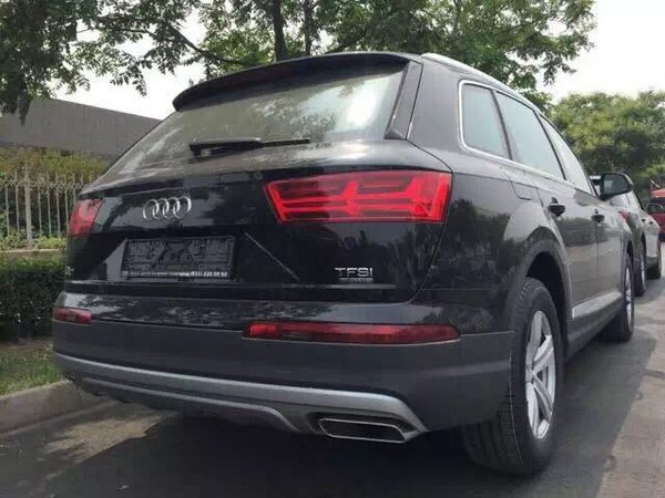 2016款?yuàn)W迪Q7汽油3.0 現(xiàn)車(chē)64萬(wàn)真實(shí)價(jià)格-圖3