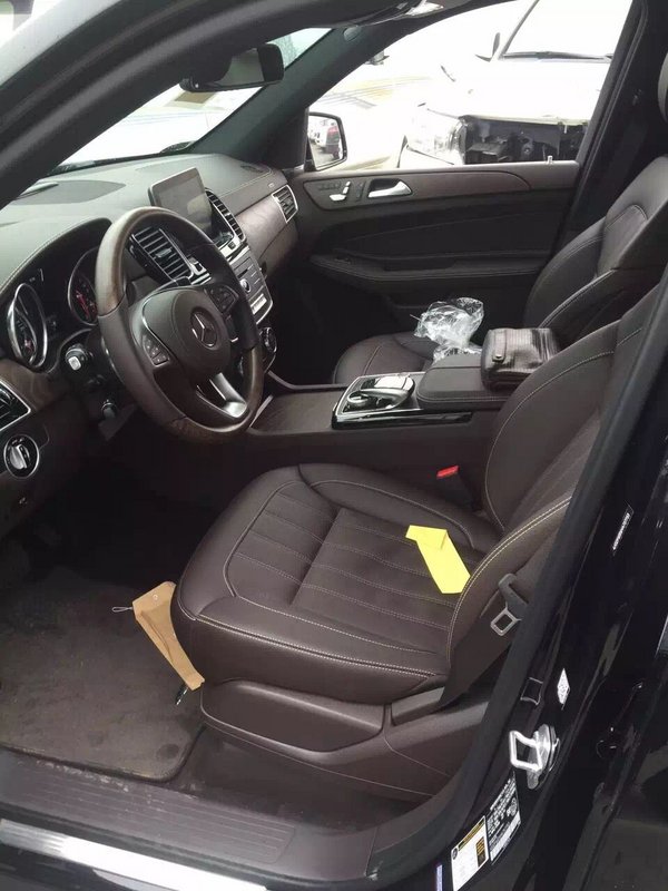 17奔馳GLS450現(xiàn)車入港 翹首期待行情報價-圖6