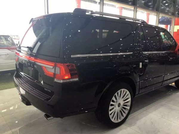 16款林肯領(lǐng)航員現(xiàn)車 頂級SUV全舒適體驗(yàn)-圖3