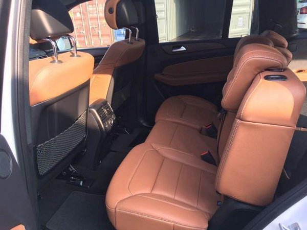 18款加版奔驰GLS450 多辐轮小牛皮135万-图7