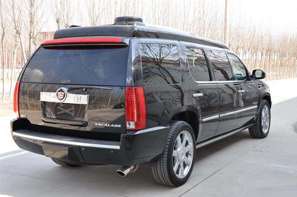 凱迪拉克總統(tǒng)一號現(xiàn)車 誠惠價格豪車主宰-圖3