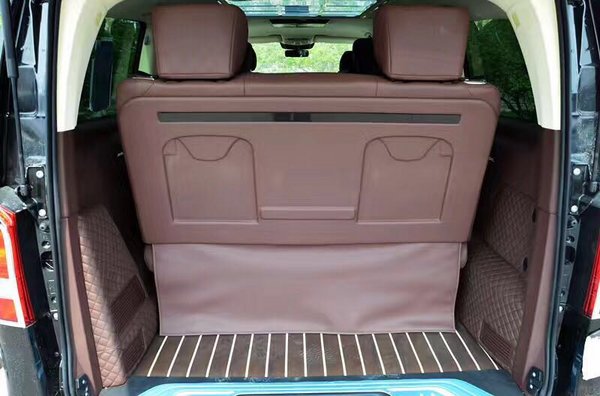 17款升级版奔驰Metris 进口商务配置详解-图8