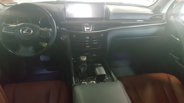 2017款雷克薩斯LX570 搭載5.7升V8發(fā)動機-圖4