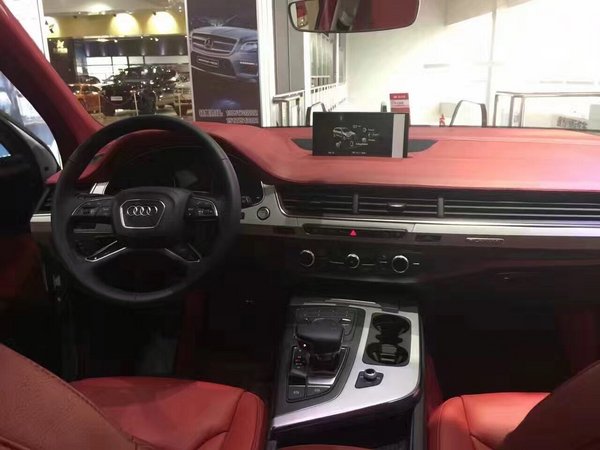 17款奧迪Q7全尺寸SUV 舒適定位港口直銷-圖4
