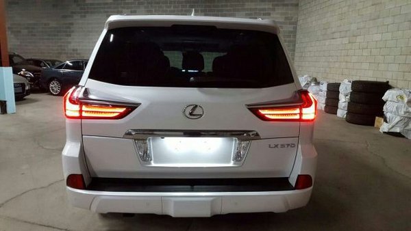 17款雷克薩斯LX570 以豪華著稱越野車型-圖3