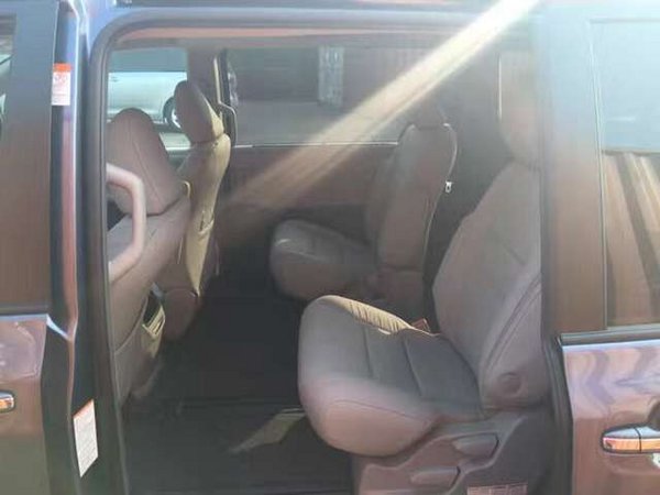 17款丰田塞纳3.5L 两驱四驱高中低配现车-图7