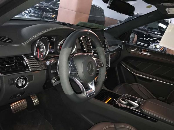 2017款奔驰GLS63AMG 港口现车专卖体验价-图5