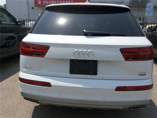 2017款加版奥迪Q7高配 75万独享七座空间-图3