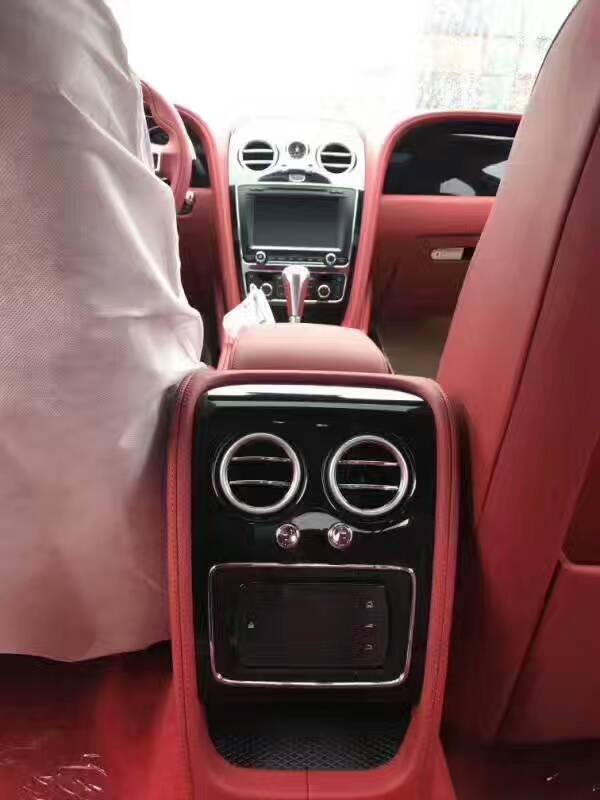 17款宾利飞驰V8S完美驾感 秒杀限量抢购-图8