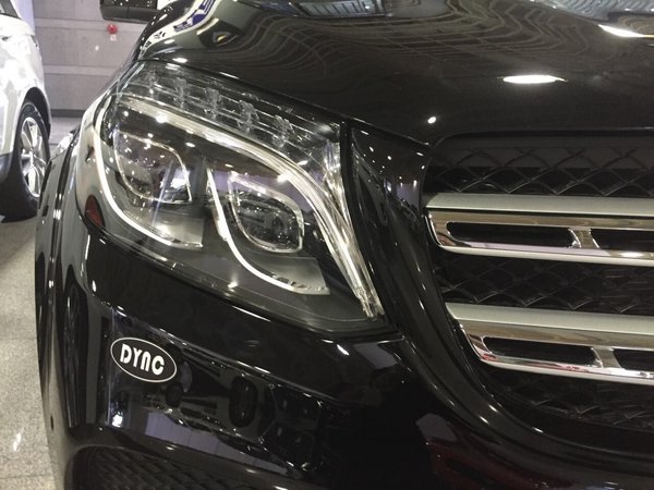 17奔馳GLS450首批現(xiàn)車 優(yōu)惠登陸新配揭秘-圖3