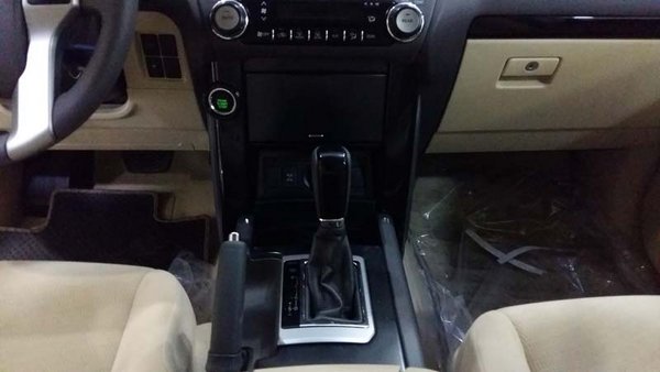 2017款豐田酷路澤4000 高性能全領(lǐng)域SUV-圖6