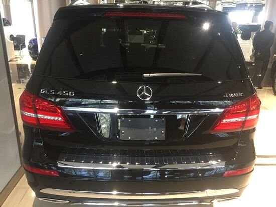 2017款奔馳GLS450 全景天窗版霸氣且時尚-圖3