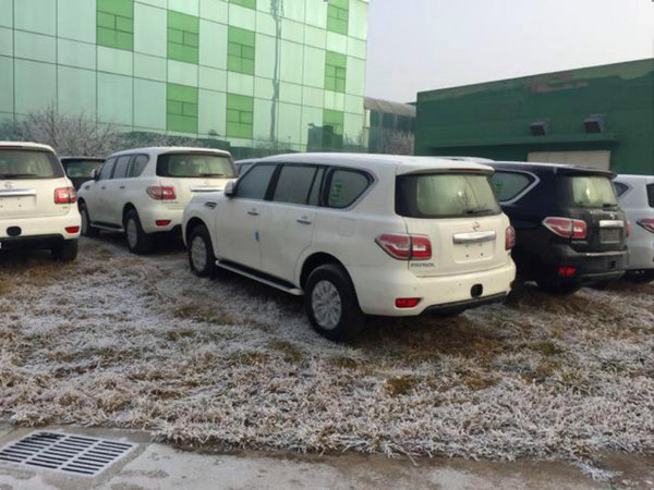 17款日產(chǎn)尼桑途樂4.0L 七座大艙直降透底-圖11