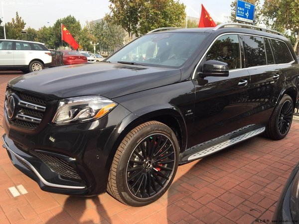 17款奔驰GLS63AMG 配置高价格低争相抢购-图1