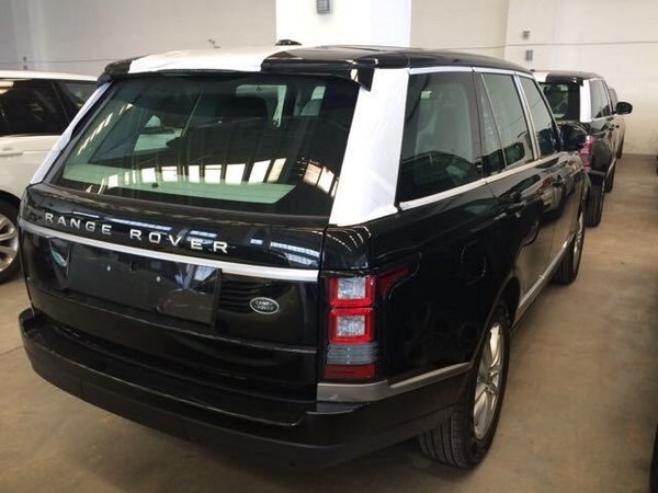 路虎揽胜行政柴油版 现车105万绝对底价-图3