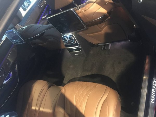 奔驰迈巴赫S400现车售 豪华配置玲珑有致-图5