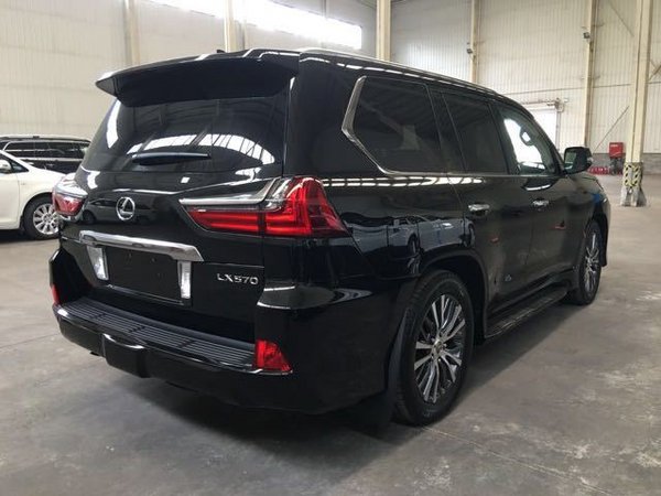雷克萨斯LX570哪家强 16款凌志竞争揽胜-图5