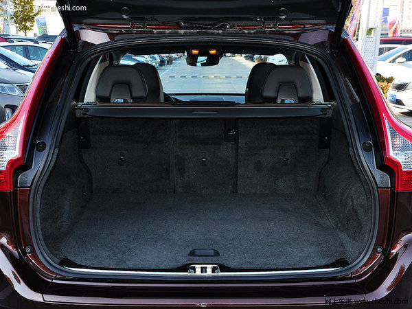 沃尔沃XC60最高降8.5万 安全SUV越野动能-图11