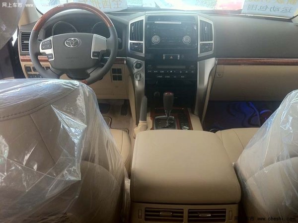 丰田酷路泽4600中东版 V8越野伴您一路安全