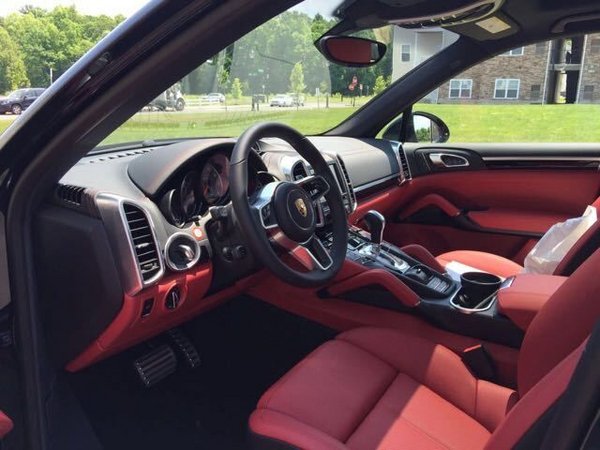 美版17款保时捷卡宴汽油版最新促销报价-图5