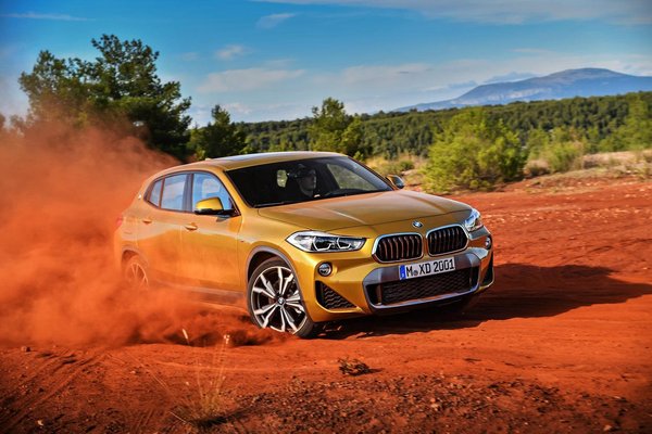 BMW X家族迎来新成员 全新BMW X2亮相-图2