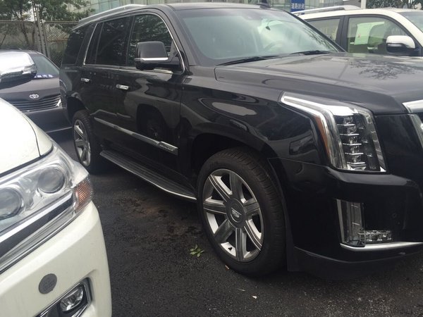 凯迪拉克凯雷德V8现车 天津港低价158万-图2