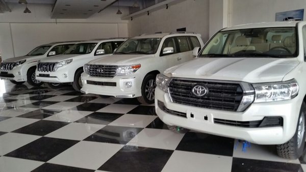 16款豐田酷路澤4000 港口現(xiàn)車鉅惠59.8萬-圖5
