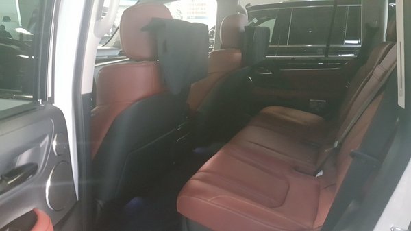2017款雷克薩斯LX570 搭載5.7升V8發(fā)動機-圖6