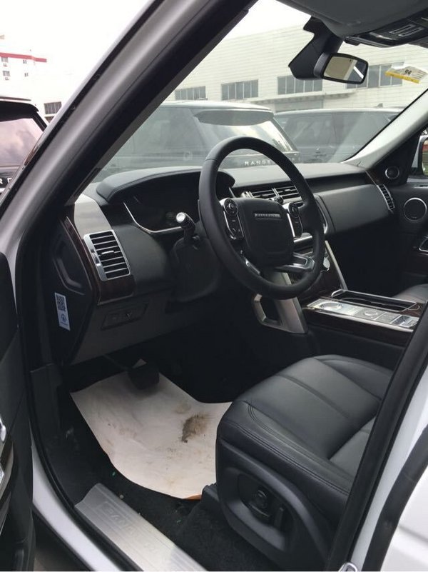 路虎揽胜行政柴油版 现车105万绝对底价-图6