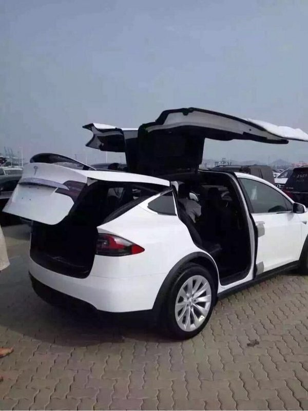 特斯拉Model X P90D现车 搭无人驾驶系统-图4