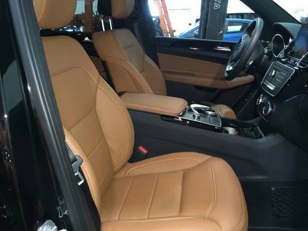 2016款奔馳GLS450現(xiàn)車 中秋節(jié)底價(jià)100萬-圖6