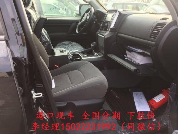 17款豐田酷路澤4000 丐版5座黑車黑內(nèi)飾-圖7