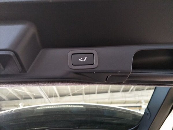 17款路虎揽胜运动裸利畅销 轻松驾行天下-图8