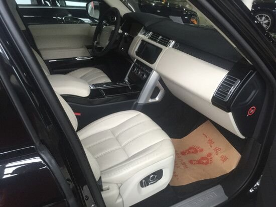 16款路虎揽胜行政版 新配置发挥淋漓尽致-图8