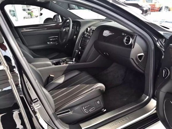 2017款宾利飞驰4.0T V8S女王座驾热销价-图5