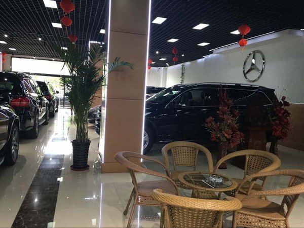 2017款奔馳GLS450降價 驚速體驗中秋優(yōu)惠-圖2