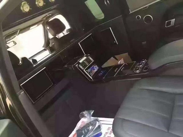 路虎攬勝5.98米加長 全球定制現(xiàn)車380萬-圖6