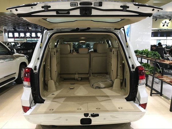 带绞盘16款丰田酷路泽4600 双差V8跨年甩-图8