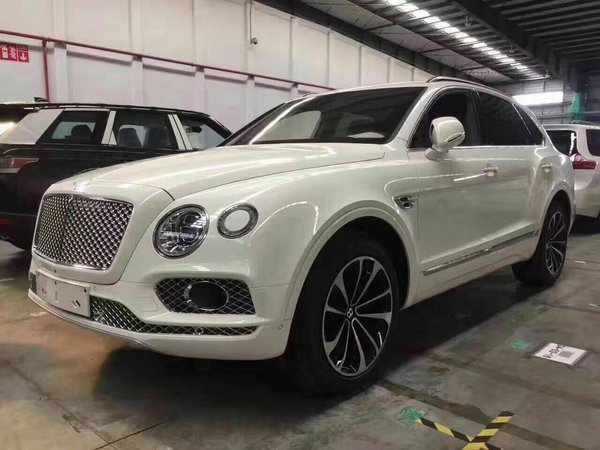 17款欧规宾利添越6.0 五座惠降详配了解-图2