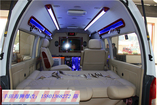 豐田考斯特柯斯達(dá)現(xiàn)車 精品改裝實(shí)拍賞析-圖8