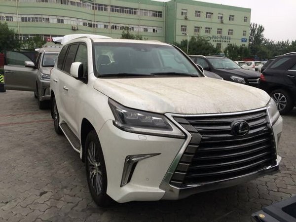 2016款雷克薩斯LX570 分期貸款提車導(dǎo)購-圖3