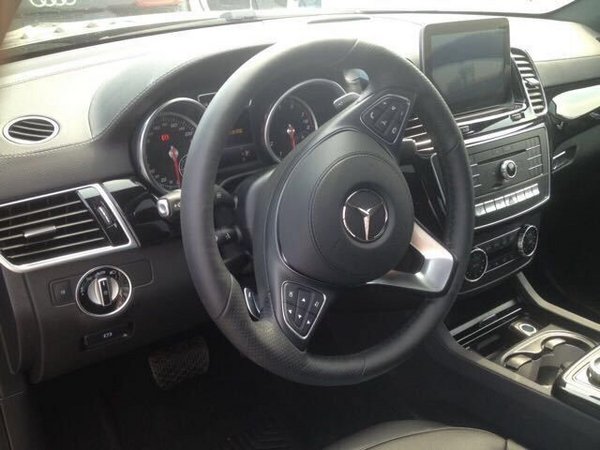 17款加版奔馳GLS550 魅力無限盛夏搶先促-圖9