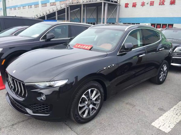 17款瑪莎拉帝SUV現(xiàn)車3.0T Levante豪華款-圖7
