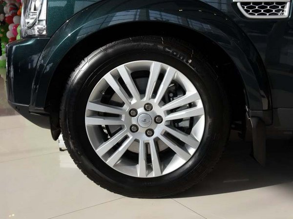 17款路虎发现五订车优惠 老款发现4降价-图7