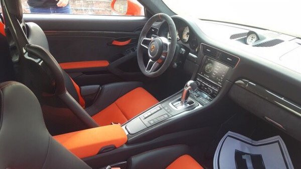 全球限量保时捷911-GT3-RS 特殊车漆橙色-图7