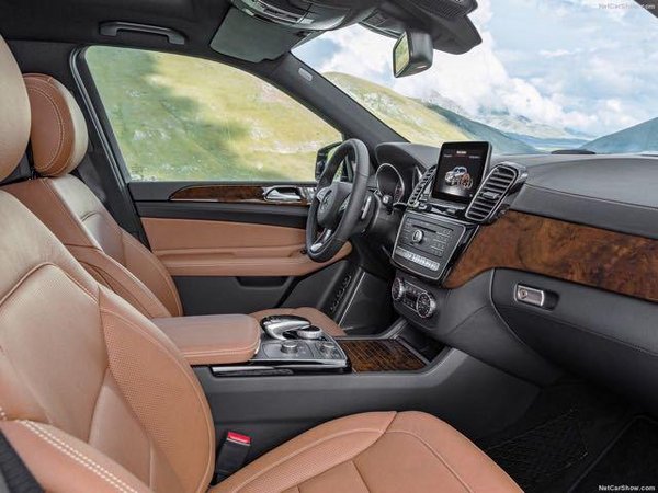 2017款奔驰GLS450现车 尊贵典范激擎夏日-图5