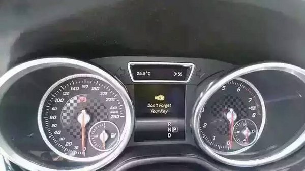 16款奔馳GLE450天津現車 酷炫紅低價耀世-圖5