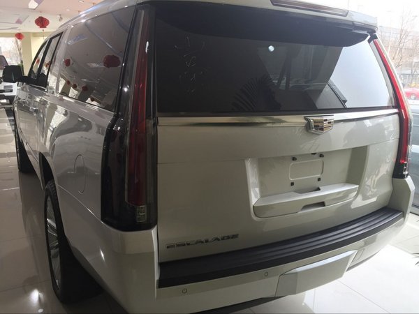 进口凯迪拉克凯雷德 钜惠贵族奢华体验价-图7