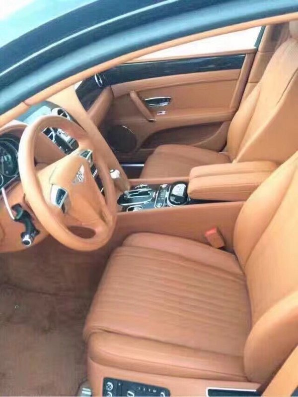 2017款宾利飞驰V8 4.0T豪华升级领导时代-图6