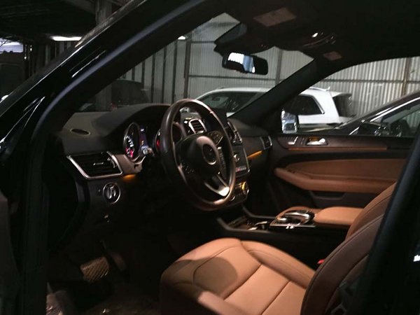 17款奔馳GLS450美規(guī)版 月初暢銷無需等待-圖5